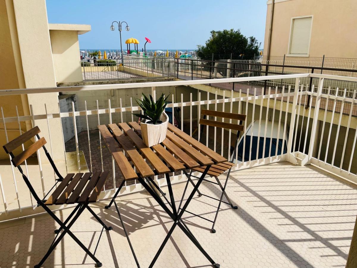 Appartamento Cima - Vista Mare, 3 Camere, Wifi, Family Apartment Лидо-ди-Езоло Экстерьер фото